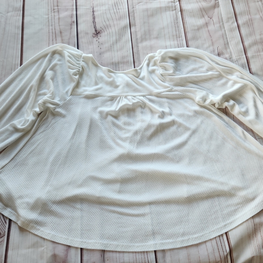 **SOLD** Free People "Devin Top" Henley Balloon Sleeve Shirt White | Size L - Picture 9 of 12